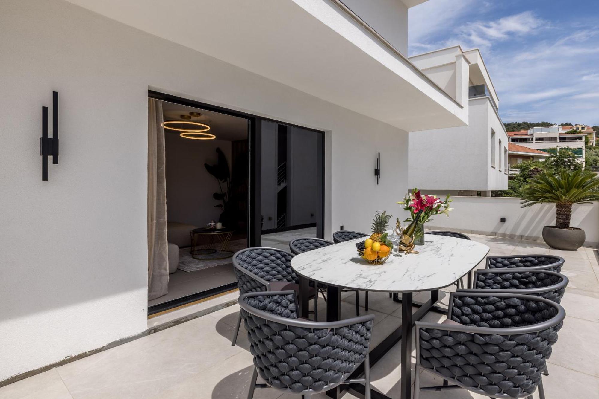 Apartment Sara Trogir Exterior photo