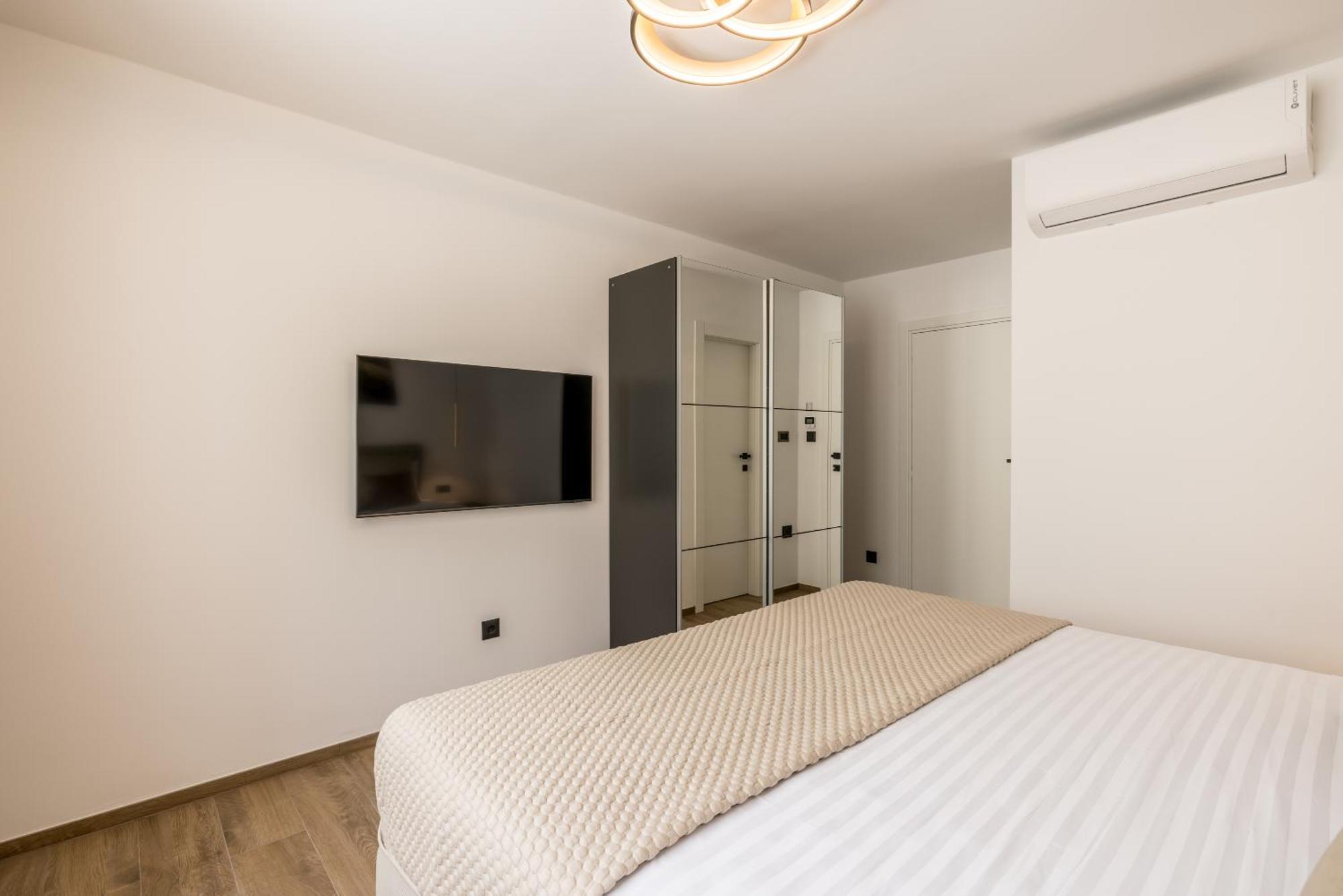 Apartment Sara Trogir Exterior photo